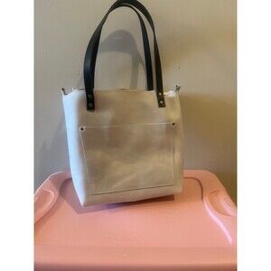 Portland leather BELUGA medium zip tote